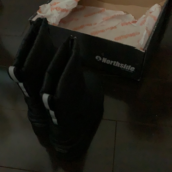 Northside Boys Icicle Snow Boot size 9 - Picture 7 of 7